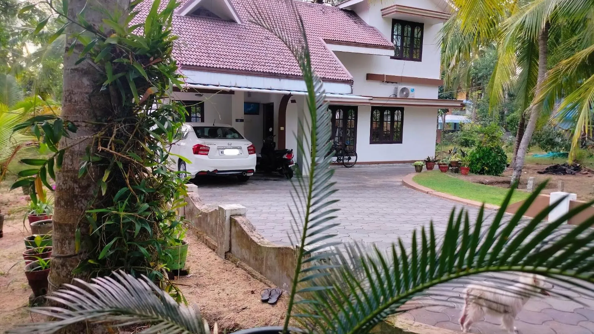 Rum i privatbostad Gripzy Serene Abode-Kazhakuttam Thiruvananthapuram